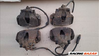 Opel Astra H első féknyereg