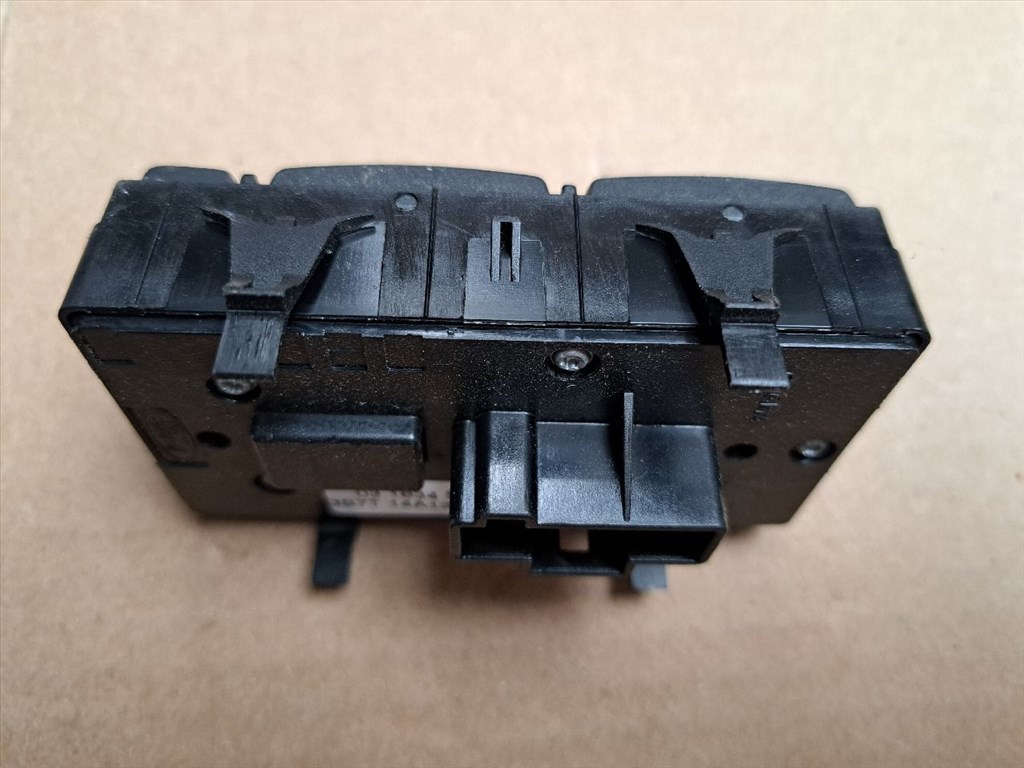 FORD MONDEO III Kombi BWY Ablakemelő Kapcsoló Négyes / Kettes (37008) 3S7T14A132BA 5. kép