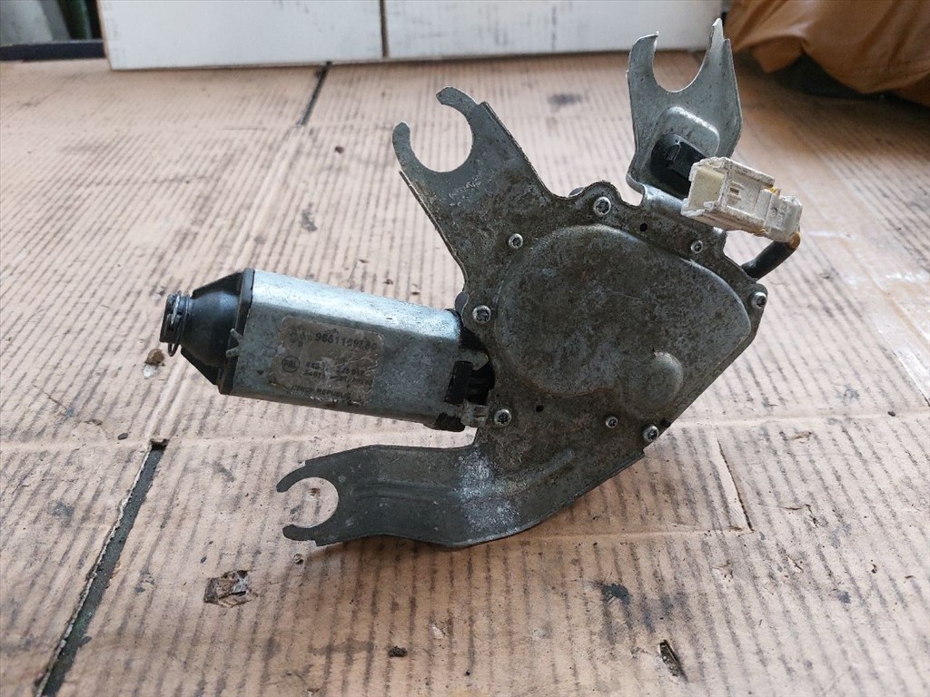 PEUGEOT 206 Ferdehátú 2A/C Hátsó Ablaktörlő Motor (19806) 9651169580 2. kép