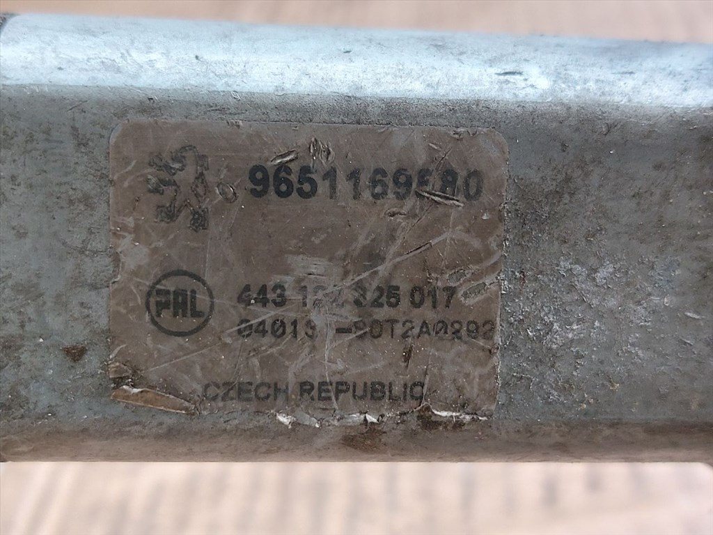 PEUGEOT 206 Ferdehátú 2A/C Hátsó Ablaktörlő Motor (19806) 9651169580 3. kép