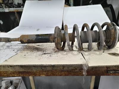 AUDI A6 4B, C5 Jobb első Rugó (47662)