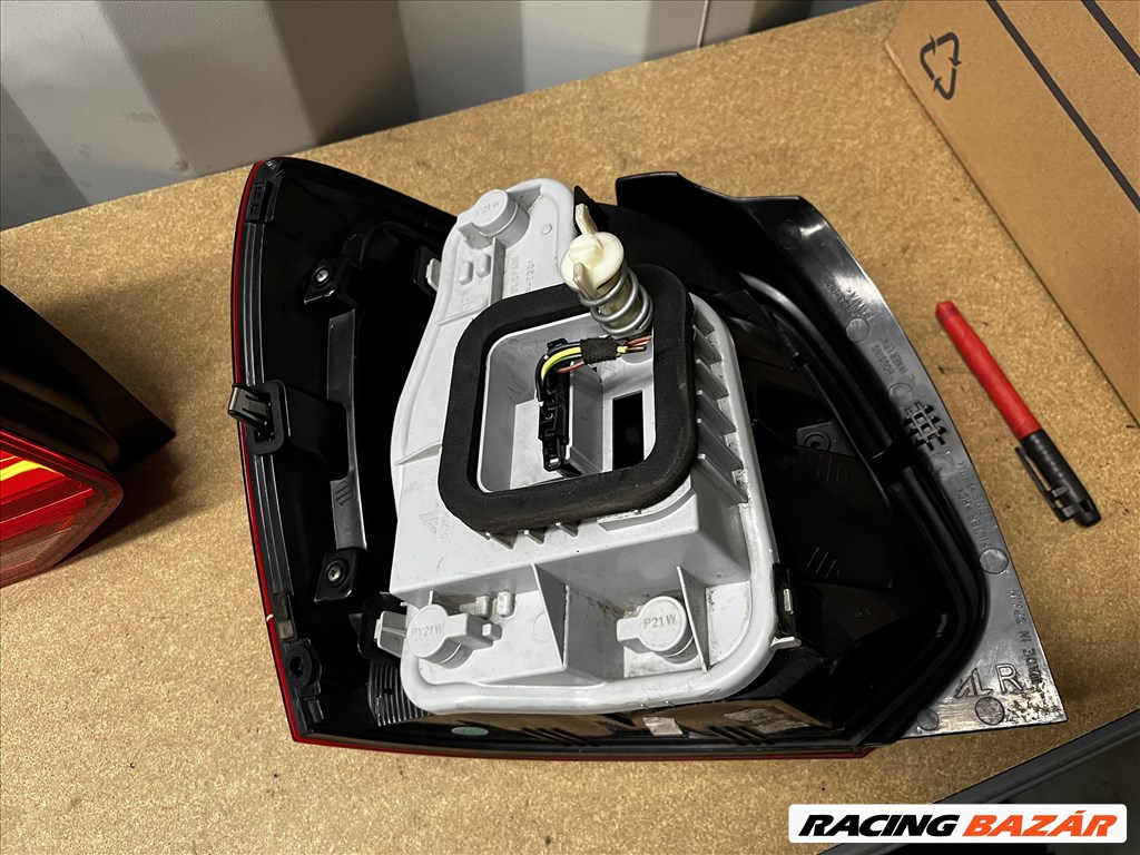 Volkswagen Polo V 6R jobb hátsó lámpa 2. kép