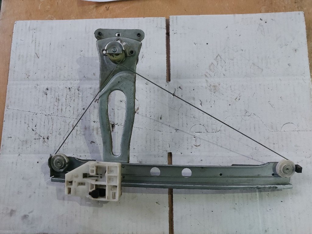 CITROËN C3 I FC_ Bal hátsó Ablakemelő Szerkezet (Mechanikus) (19174) CITROËN/963981748 2. kép