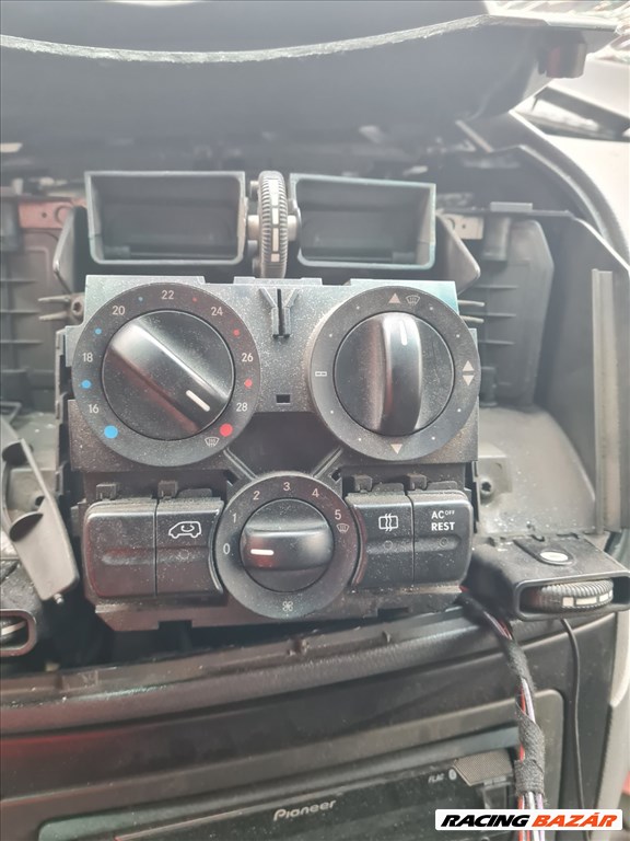 Mercedes Vito 639 klímás fűtéskapcsoló  1. kép