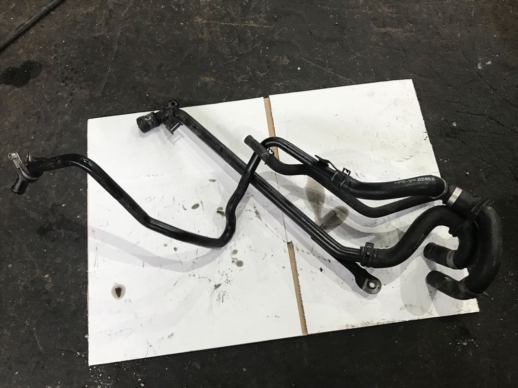 VW PHAETON 3D_ Vízcső (16086) 1. kép