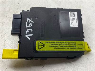 VW TOURAN Aktív Kormány Elektronika