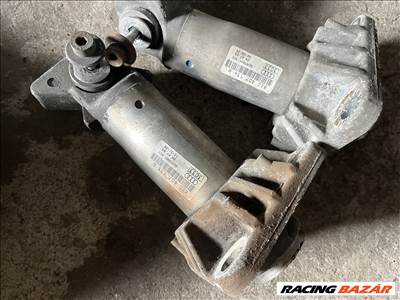 Audi A4 (B6/B7) B6/B7 Bal első lökhárító tartó 8e0807133b