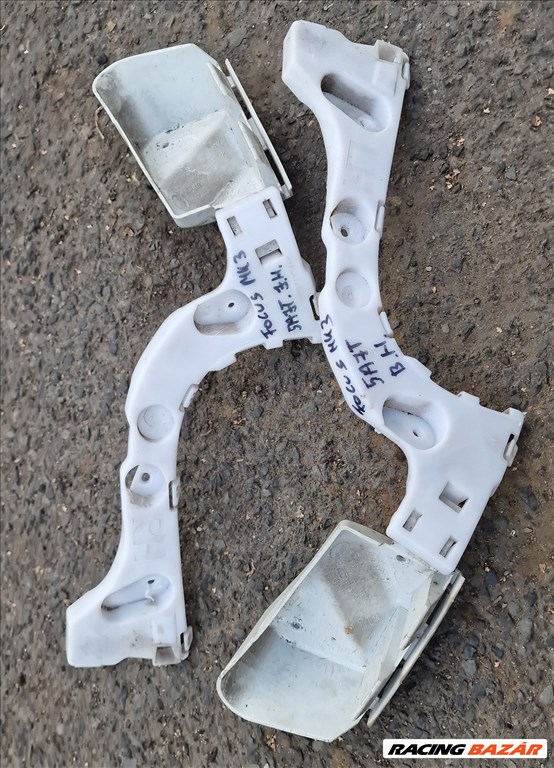 Ford Focus Mk3 Focus Mk3 hátsó lökhárítótartó  1. kép