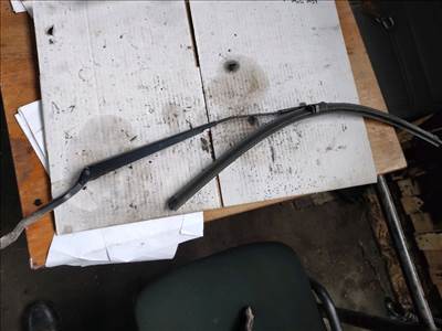 RENAULT ESPACE IV JK0/1_ Első Ablaktörlő Kar (33078) 82000148961