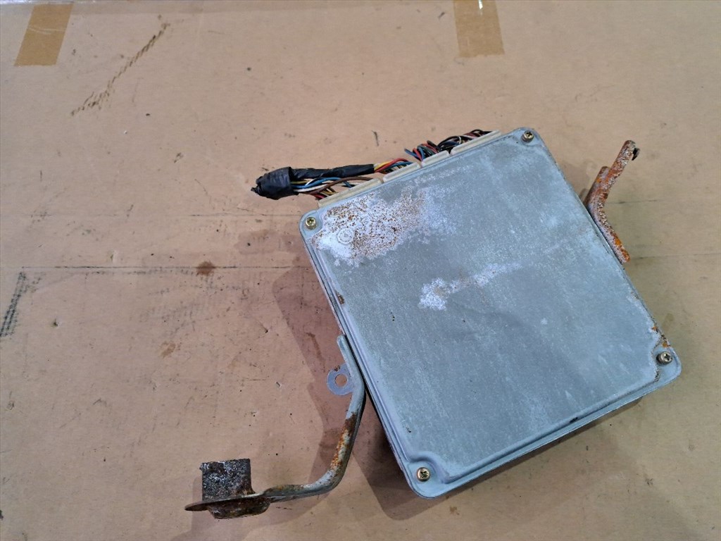 TOYOTA AVENSIS _T22_ Motorvezérlő (36192) TOYOTA/89661-05311, 2C-TE 2. kép