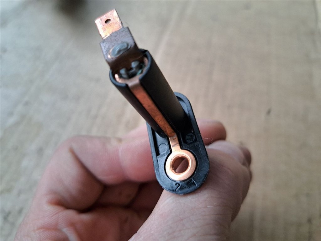 OPEL CORSA C F08, F68 Csomagtérajtó Kapcsoló (38906) 3. kép