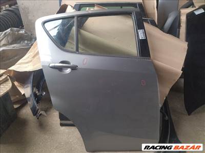 Suzuki Splash / Opel Agila B jobb hátsó ajtó üresen
