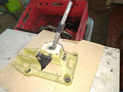 KIA CERATO LD Váltó Kulissza (15292)