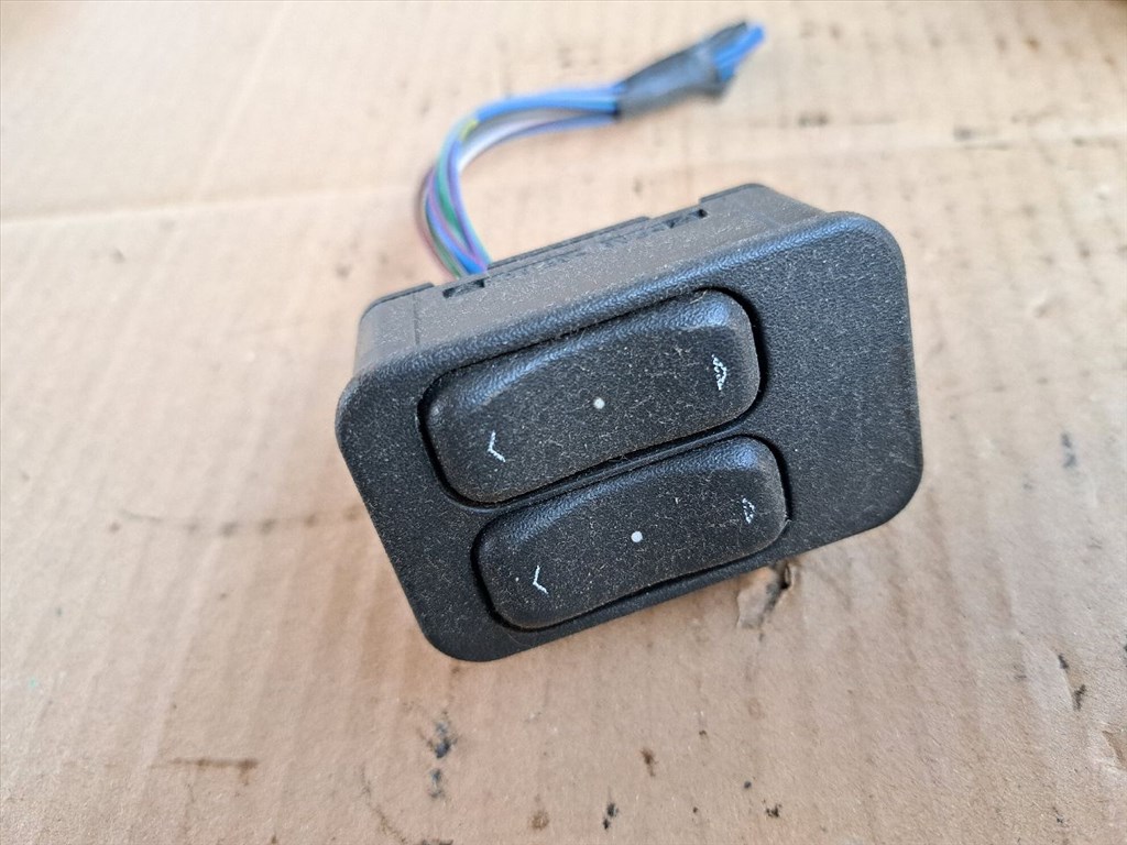 OPEL MERIVA  Bal első Ablakemelő Kapcsoló (41649) 13363202 1. kép