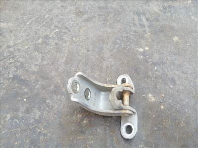 HONDA STREAM RN Jobb első Alsó Zsanér (09604)