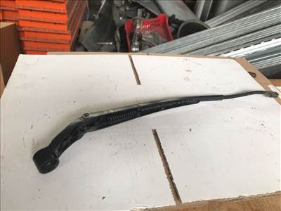 TOYOTA YARIS SCP9_, NSP9_, KSP9_, NCP9_, ZSP9_ Bal első Ablaktörlő Kar (29402)