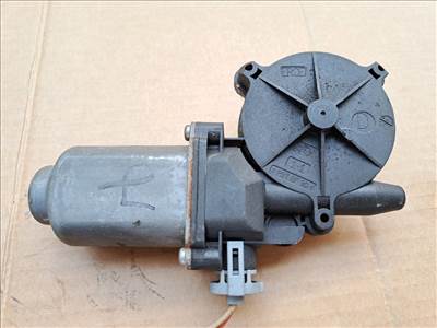 RENAULT CLIO II BB0/1/2_, CB0/1/2_ Jobb első Ablakemelő Motor (43689) 400732