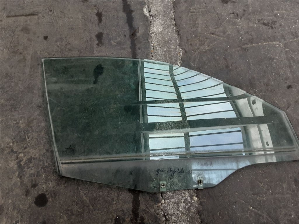 MITSUBISHI CARISMA lépcsőshátú DA_ Jobb első Ablak (02244) 1. kép