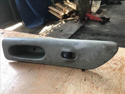 RENAULT ESPACE III JE0_ Jobb első Ablakemelő Kapcsoló (27820) 7700876395