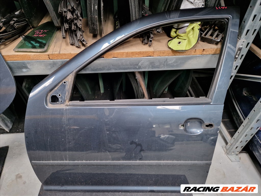 Volkswagen Golf IV bal első ajtó LC7V 1. kép