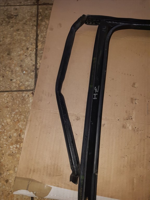 Volkswagen Golf VII Jobb Hátsó Ablak Gumikéder 4. kép
