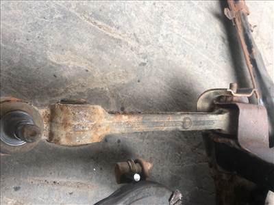 BRILLIANCE BS4  Bal első Felső Első Lengőkar (07027)