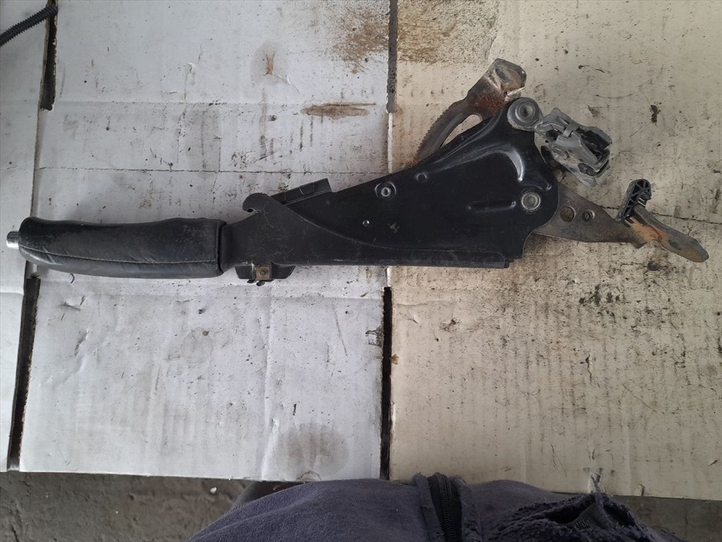 AUDI A6 4B, C5 Kézifék Kar (47557) 3. kép