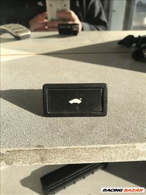 Audi A6 (C6 - 4F) csomagtér ajtó kapcsoló 3d0959831c