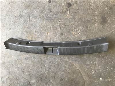SUBARU IMPREZA Ferdehátú GR, GH, G3 Csomagtérajtó Burkolat Alsó (29408) 94026FG000