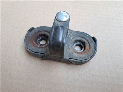 VW GOLF VI 5K1 Csomagtérajtó Ajtóbehúzó (36647) 1T0 827 517 A