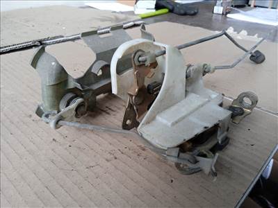 OPEL CORSA B 73_, 78_, 79_ Bal első Ajtózár (37022) GM/296