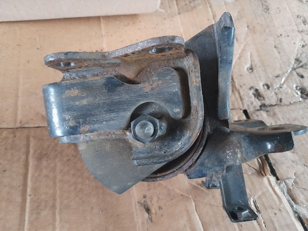 HYUNDAI TRAJET FO Motor Tartó Bak (Fém) (45706) D4EAS 3. kép