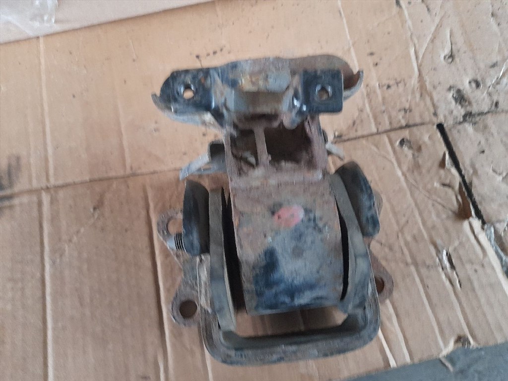 HYUNDAI TRAJET FO Motor Tartó Bak (Fém) (45706) D4EAS 4. kép