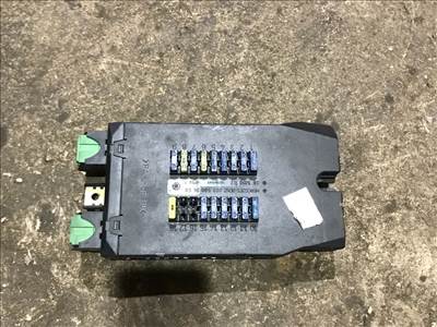 MERCEDES-BENZ VITO Busz 638 Biztosítéktábla Utastér (45928) 0005400650