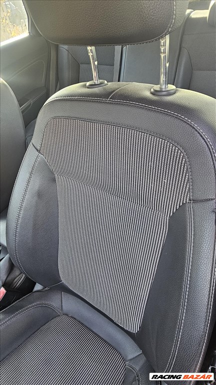 Opel Astra J A17dtr bontott alkatrészei 7. kép