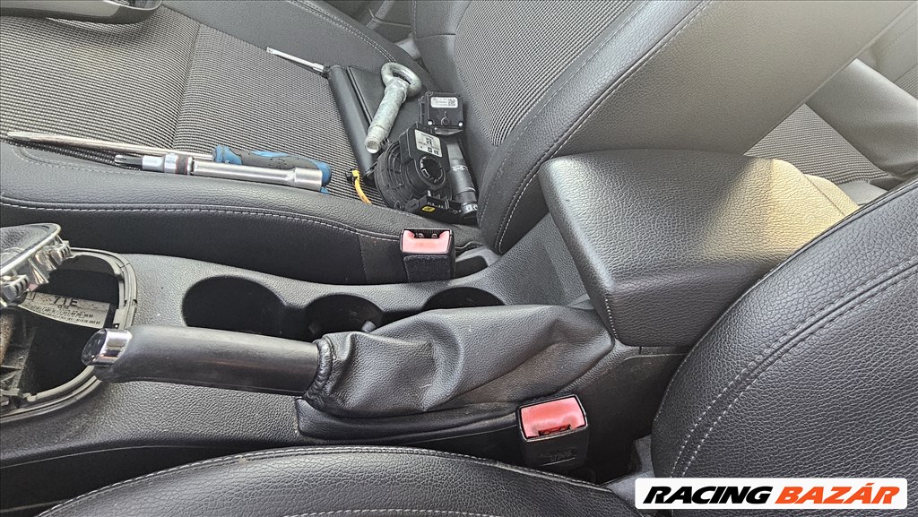 Opel Astra J A17dtr bontott alkatrészei 10. kép