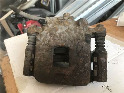 SUZUKI ALTO I SS80 Jobb első Féknyereg Munkahengerrel (29507)