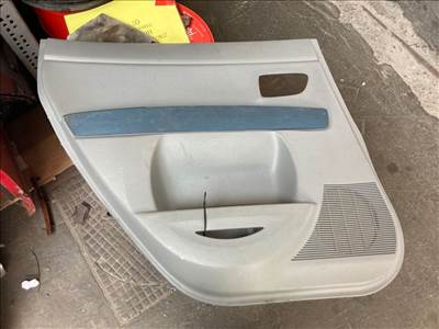 MAZDA 2 DY Bal hátsó Ajtó Kárpit (08318) 3M71-A27407-A