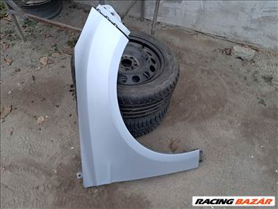 Ford Focus Mk3 Jobb első sárvédő 