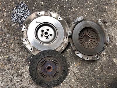 MITSUBISHI LANCER Kombi CS_W Kuplung Szett Lendkerékkel (06915) MITSUBISHI/3M02