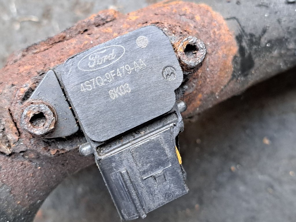 FORD MONDEO III Kombi BWY Turbócső (37594) 2S7Q-6K779-AC, 2S7Q-6N696-AA, 4S7Q-9F479-AA, N7BB 4. kép