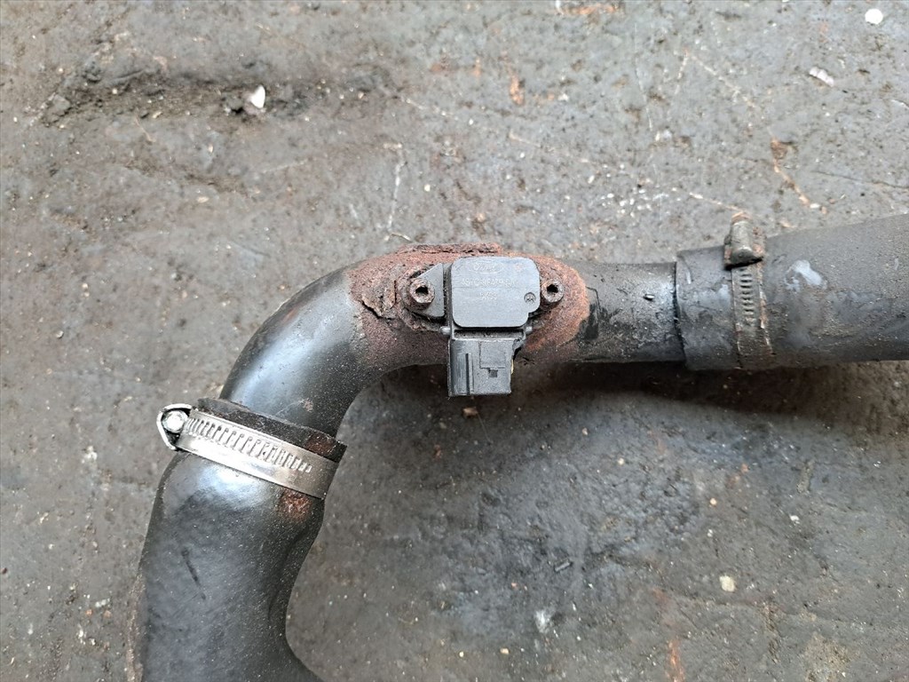 FORD MONDEO III Kombi BWY Turbócső (37594) 2S7Q-6K779-AC, 2S7Q-6N696-AA, 4S7Q-9F479-AA, N7BB 5. kép