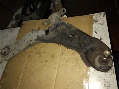 KIA CERATO LD Jobb első Lengőkar (13916)