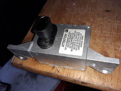 RENAULT ESPACE IV JK0/1_ Gyorsulás Jeladó (14129) 8200004644B