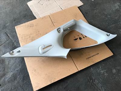 SUBARU IMPREZA Ferdehátú GR, GH, G3 Jobb hátsó Csomagtér Burkolat (Műanyag) (14503) 94015FG000