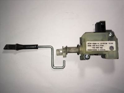 VW JETTA Központizár Motor Tankajtó