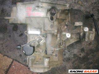 Volkswagen Passat B3 Váltó (Mechanikus) *95709*