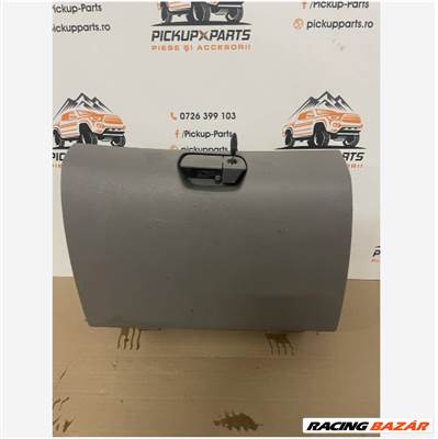 Mitsubishi L200 IV kesztyűtartó fedél 