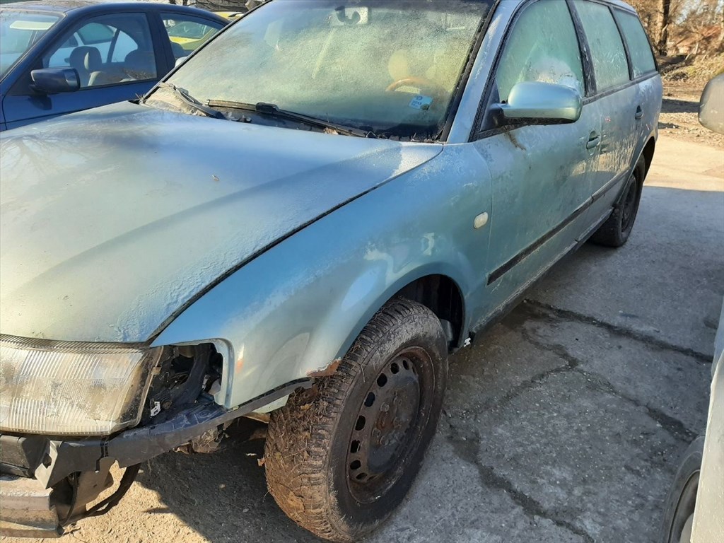 VW PASSAT Variant 3B5 Motorvezérlő (00402) 8D0907558S 4. kép