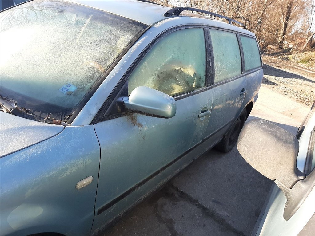 VW PASSAT Variant 3B5 Motorvezérlő (00402) 8D0907558S 6. kép